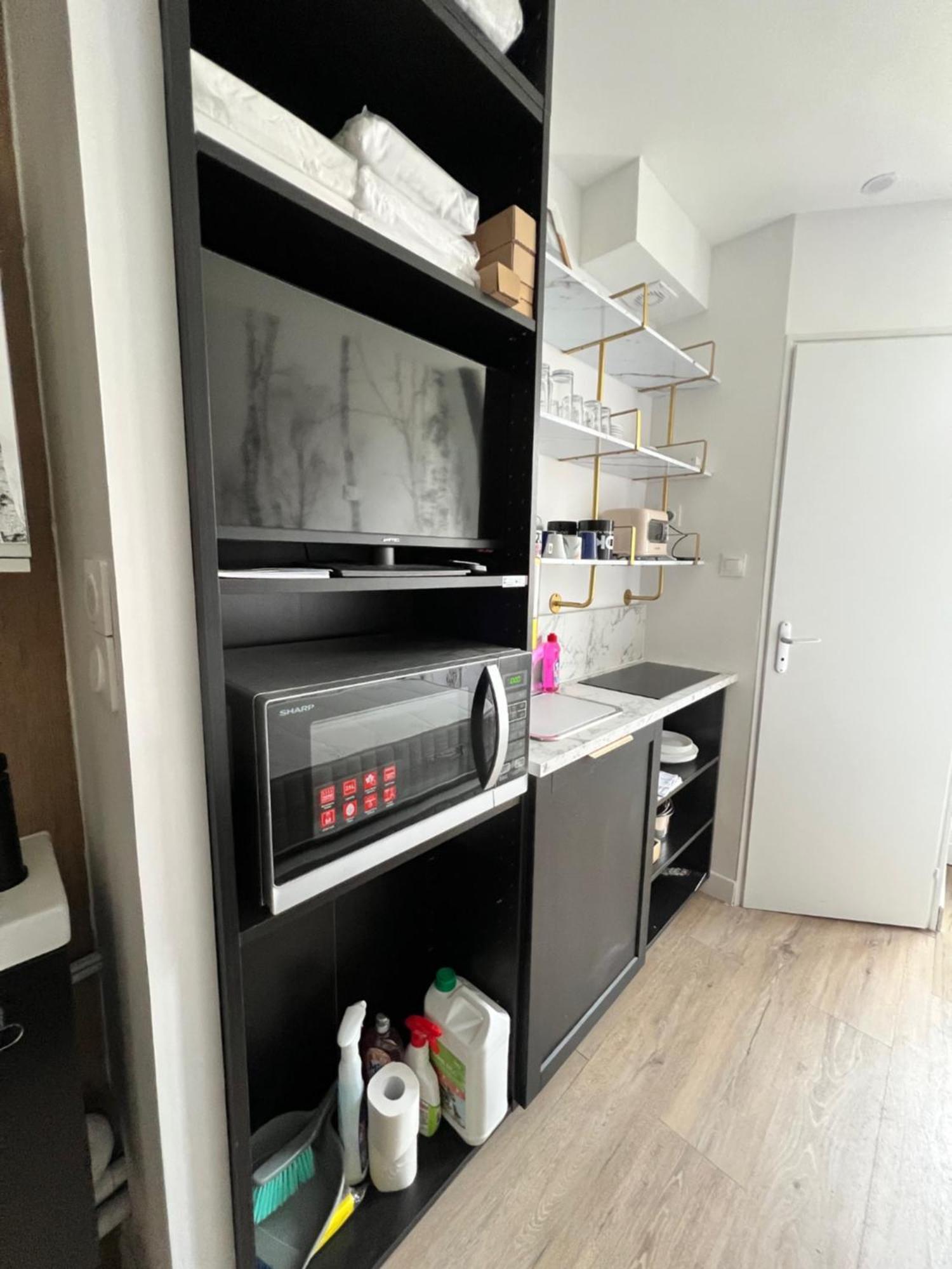 Batignolles, Montmartre Chambre 12M2 , Metro 13 Et 14 Parigi Esterno foto
